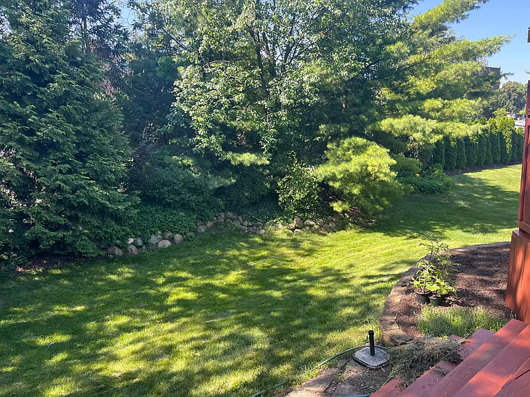 889 E Stonebridge Ct — Photo 10