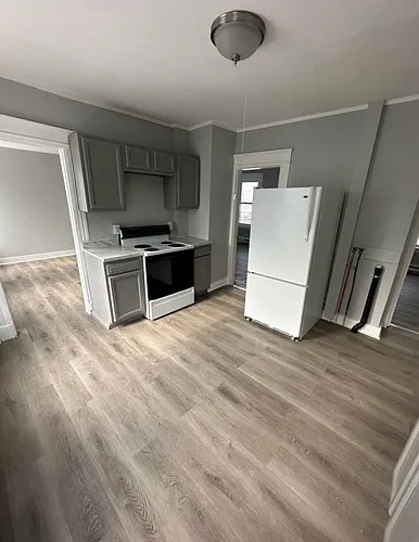 32 Howard St #1 Photo 1