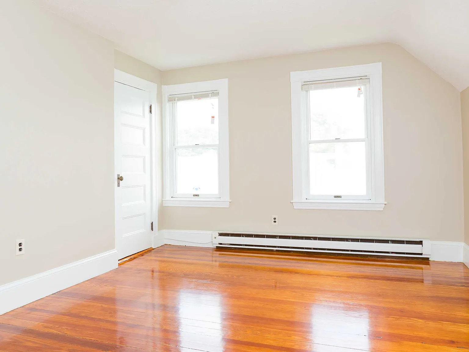 6 bed, $5,995 — Photo 4
