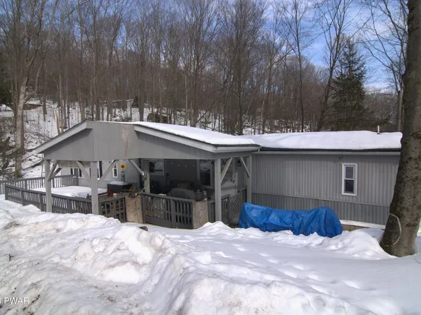 108 Marina Way, Greentown, PA 18426