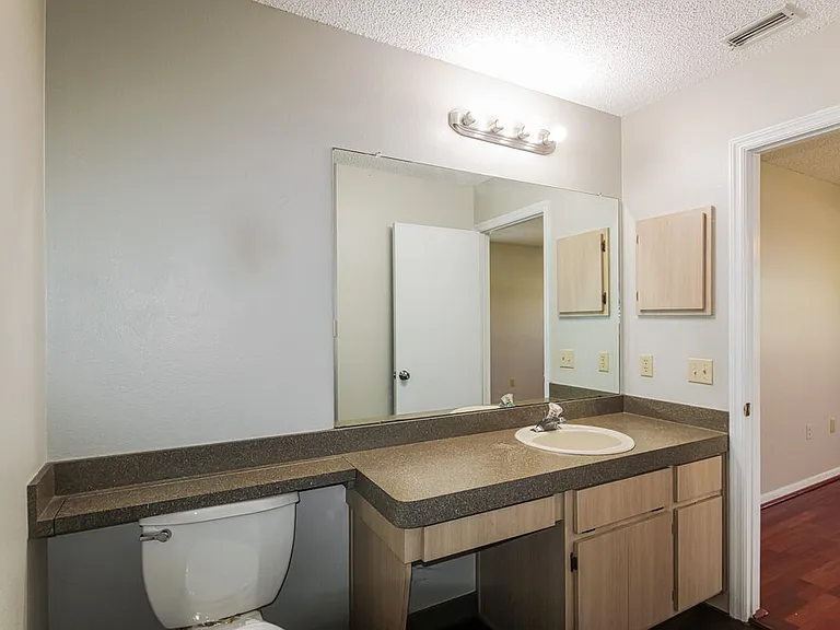 11479 Cavern Rd — Photo 10