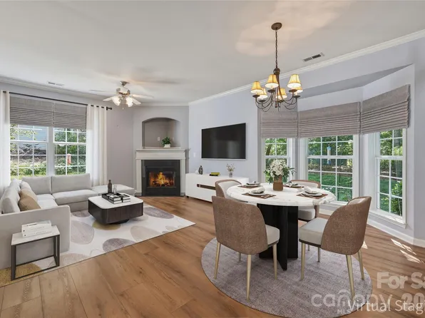 702 Torrey Pines Ln, Fort Mill, SC 29715
