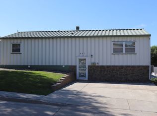 401 E 6th St, Winner, SD 57580