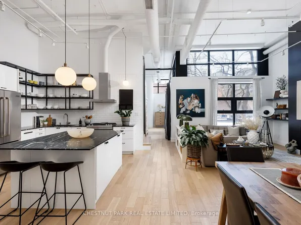 90 Sumach St #313, Toronto, ON M5A 4R4