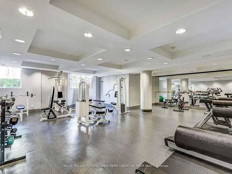 18 Beverley St #706B — Photo 29
