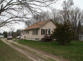 6152 Center Rd, Grand Blanc, MI 48439