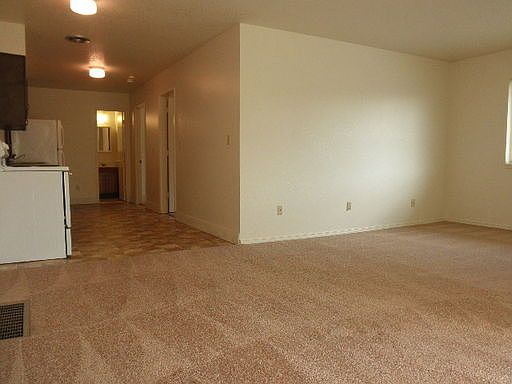 1st image of 6220 NE 11th Ave