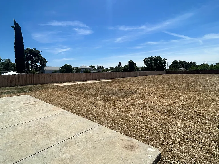 5548 Cottonwood Ave — Photo 9