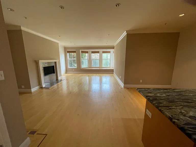 1733 Scott St #1 — Photo 12