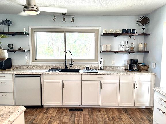 5th image of 3639 Joel Aman Rd