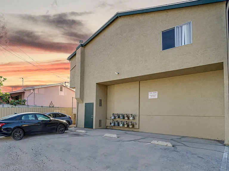 38th North Apartments — Photo 17