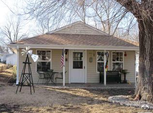 413 SE Fairfax St, Topeka, KS 66607