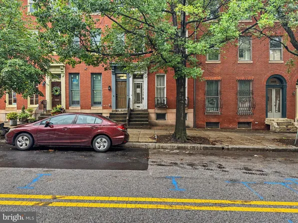 1424 Hollins St, Baltimore, MD 21223