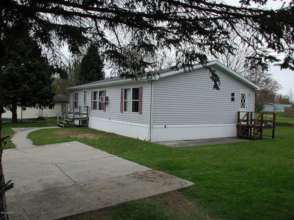 2nd image of 400 South St Lot 7