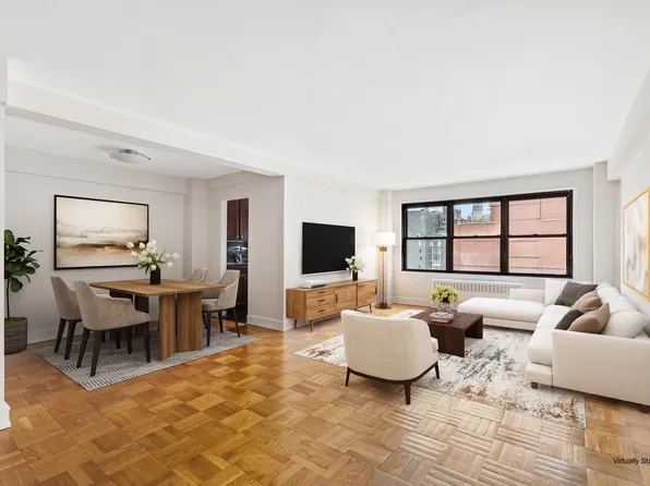 54 West 16th Street image 1 of 12