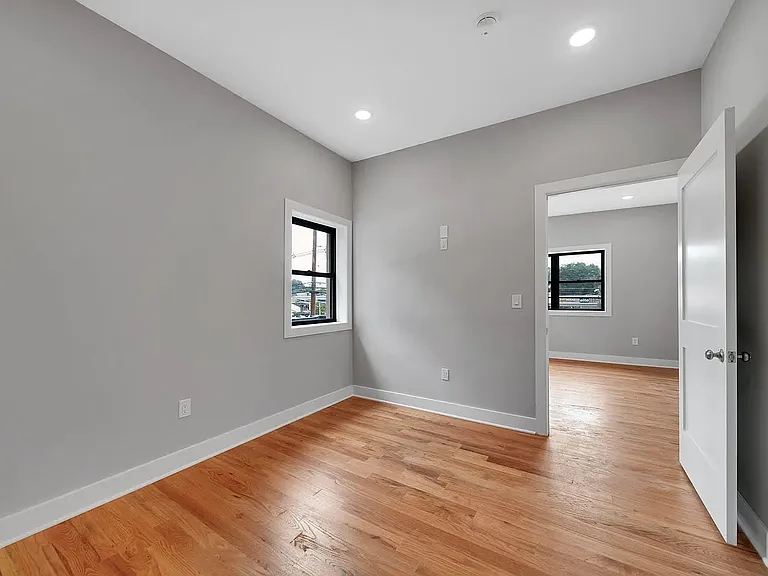 280 Pascack Rd #1 — Photo 2