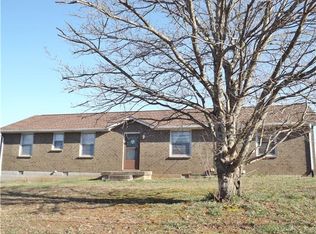 1305 Substation Rd, Pleasant View, TN 37146