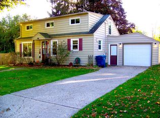 923 S Lake St, Greenville, MI 48838