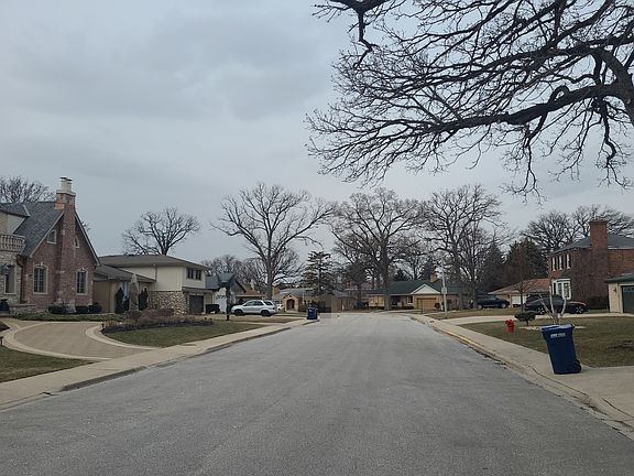 5th image of 1817 N 79th Ave