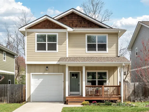 5 Crayton Park Dr, Asheville, NC 28803