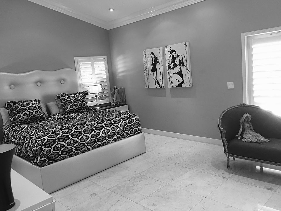 Sweet Dreams 20' mastersuite