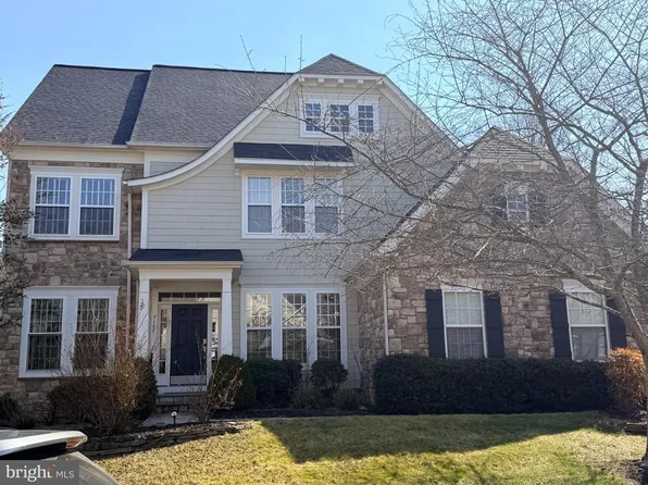 7157 Comrie Ct, Warrenton, VA 20187