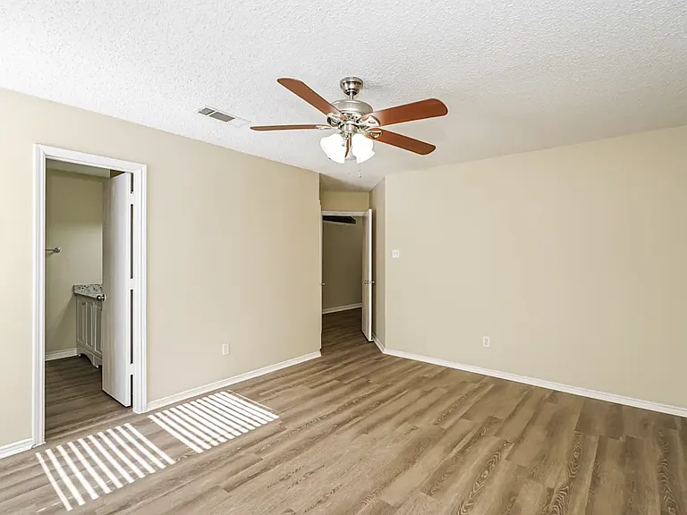 8732 Eaglestone Way — Photo 5