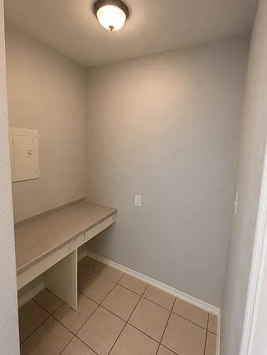 2434 Louise St #1 Photo 1