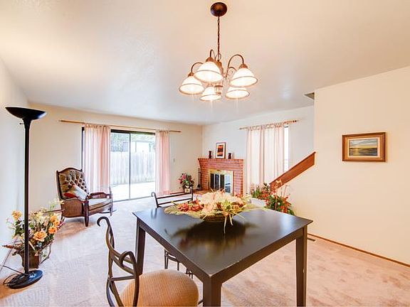 2nd image of 2858 Lindsay Ln