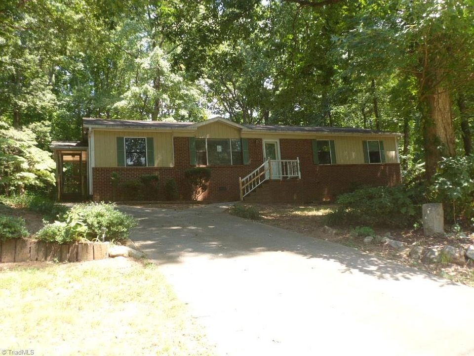 1st image of 4455 Fernbrook Dr