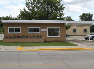 234 Oakton Ave, Pewaukee, WI 53072