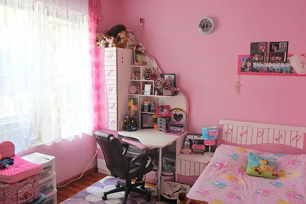 Sold by Corcoran | media 18