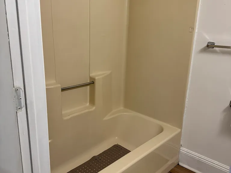 161 Lakeview Park Rd #B — Photo 1