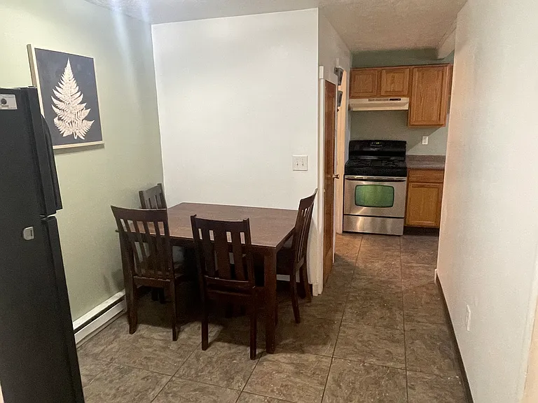 355 W Larwill St #B — Photo 6