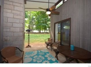 78 Parkview Dr, Plantsville, CT 06479