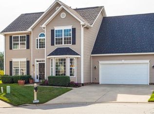 25 Trey Bourne Dr, Asheville, NC 28804