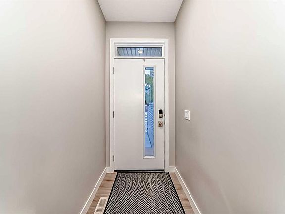 3rd image of 58 Setonstone Grn SE