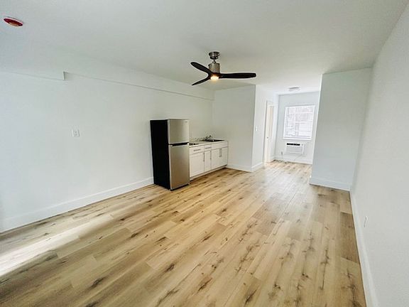 2nd image of 619 Breakers Ave #102