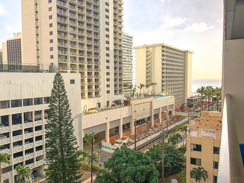 View of ocean from lanai