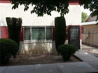 546 Greenbriar Townhouse Way, Las Vegas, NV 89121