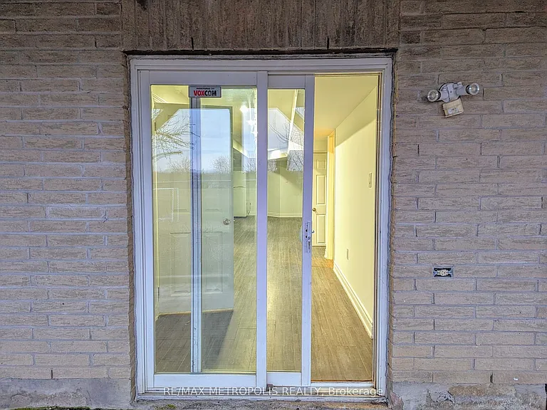 102 Hibbard Dr #BASEMENT — Photo 7