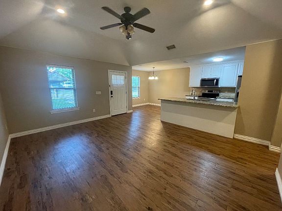 2nd image of 408 W Johnson St