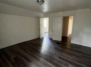 3555 N 12th St, Milwaukee, WI 53206