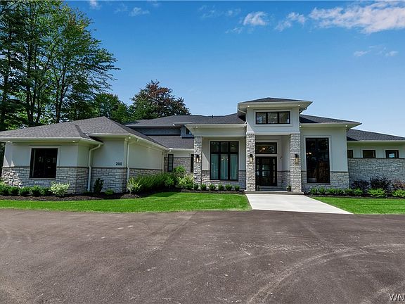 4th image of 200 Paradise Rd