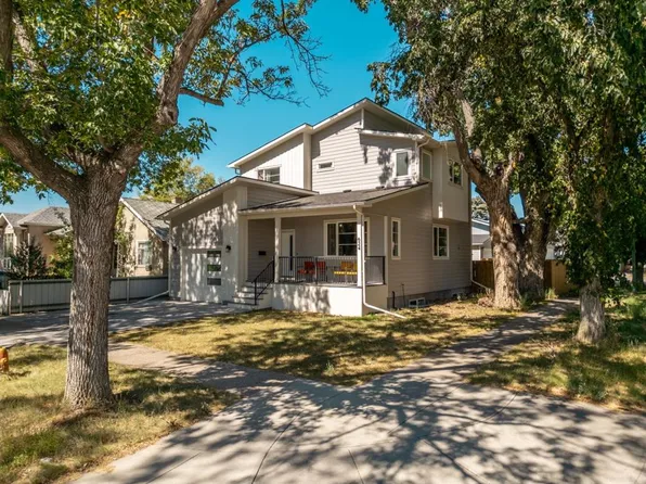 624 S 19th St N, Lethbridge, AB T1H 3K9