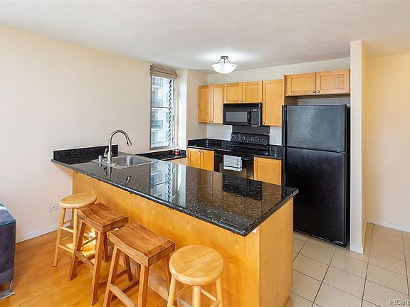 4th image of 430 Kaiolu St APT 808