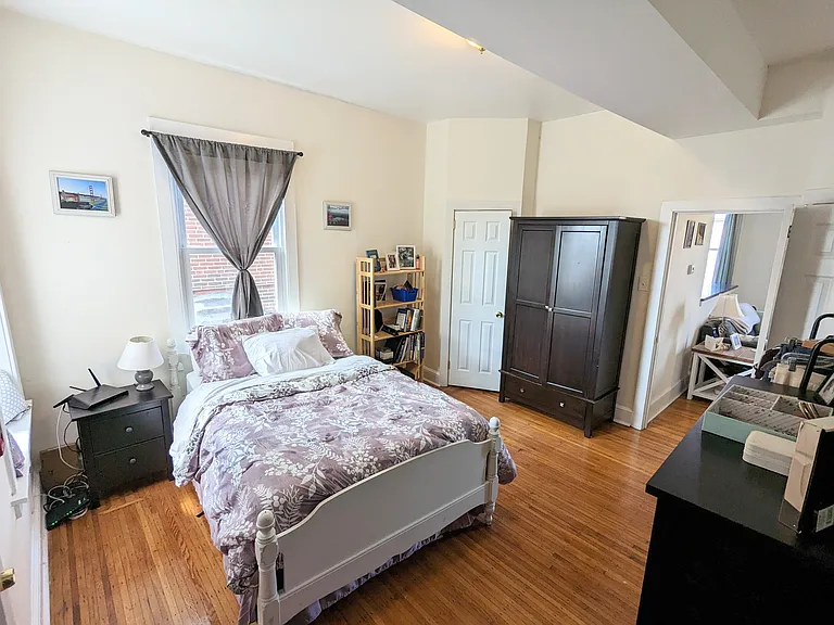 1914 Spring Garden St #3F — Photo 7