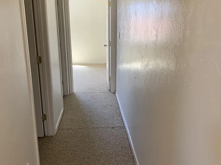 422 Avenida Oriol #A — Photo 4
