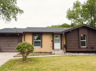 4302 Old Castle Cir, Lansing, MI 48911