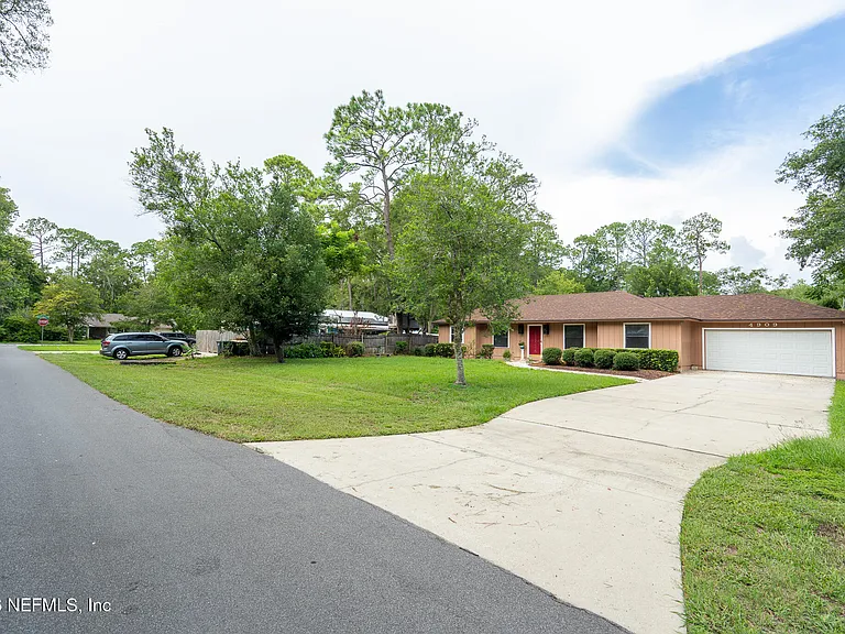 4909 Beige St — Photo 3